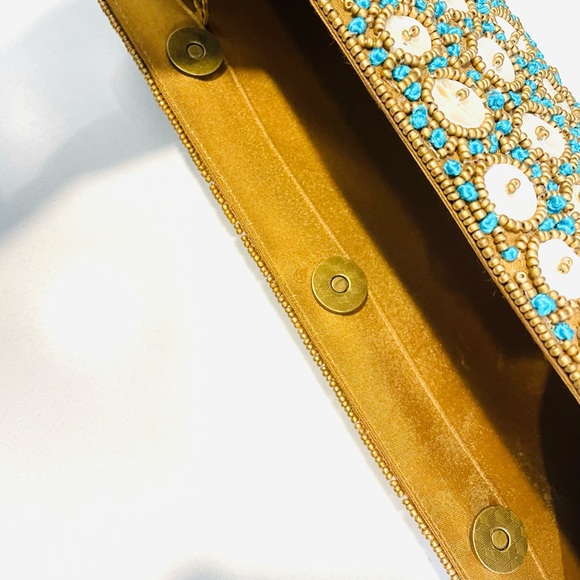 Lovely David Jeffrey Beaded Clutch/Handbag - Picture 8 of 16